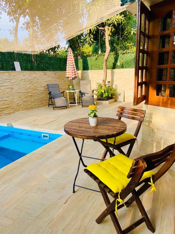 Roshani Pool Villa Gurgaon - 7Br #Privatepool #Villa #Bungalow #Garden #Staycation Екстериор снимка