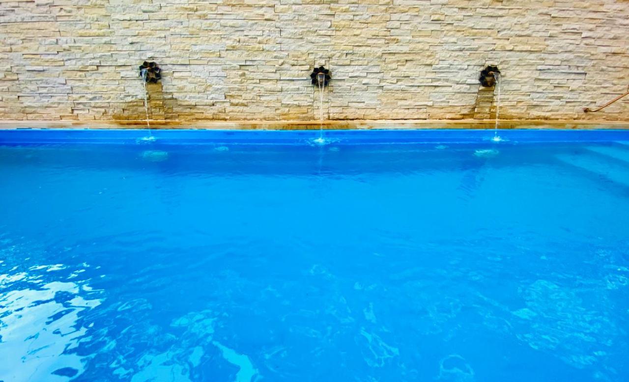 Roshani Pool Villa Gurgaon - 7Br #Privatepool #Villa #Bungalow #Garden #Staycation Екстериор снимка